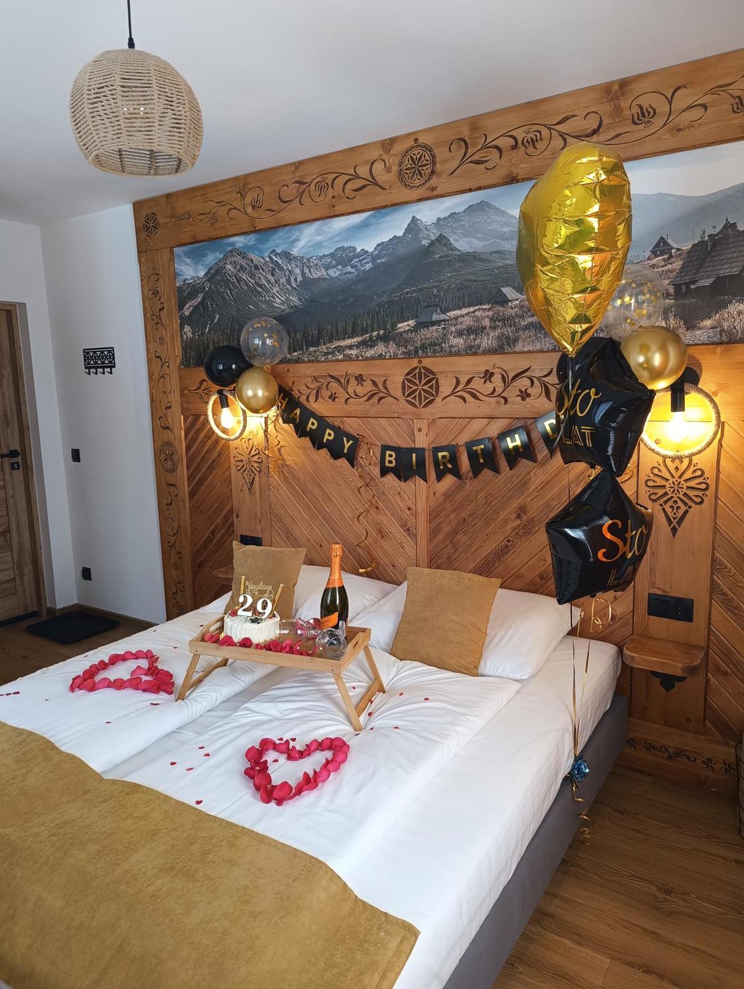Cicha Woda 300 M Od Goracy Potok I Termy Szaflary Luaran gambar